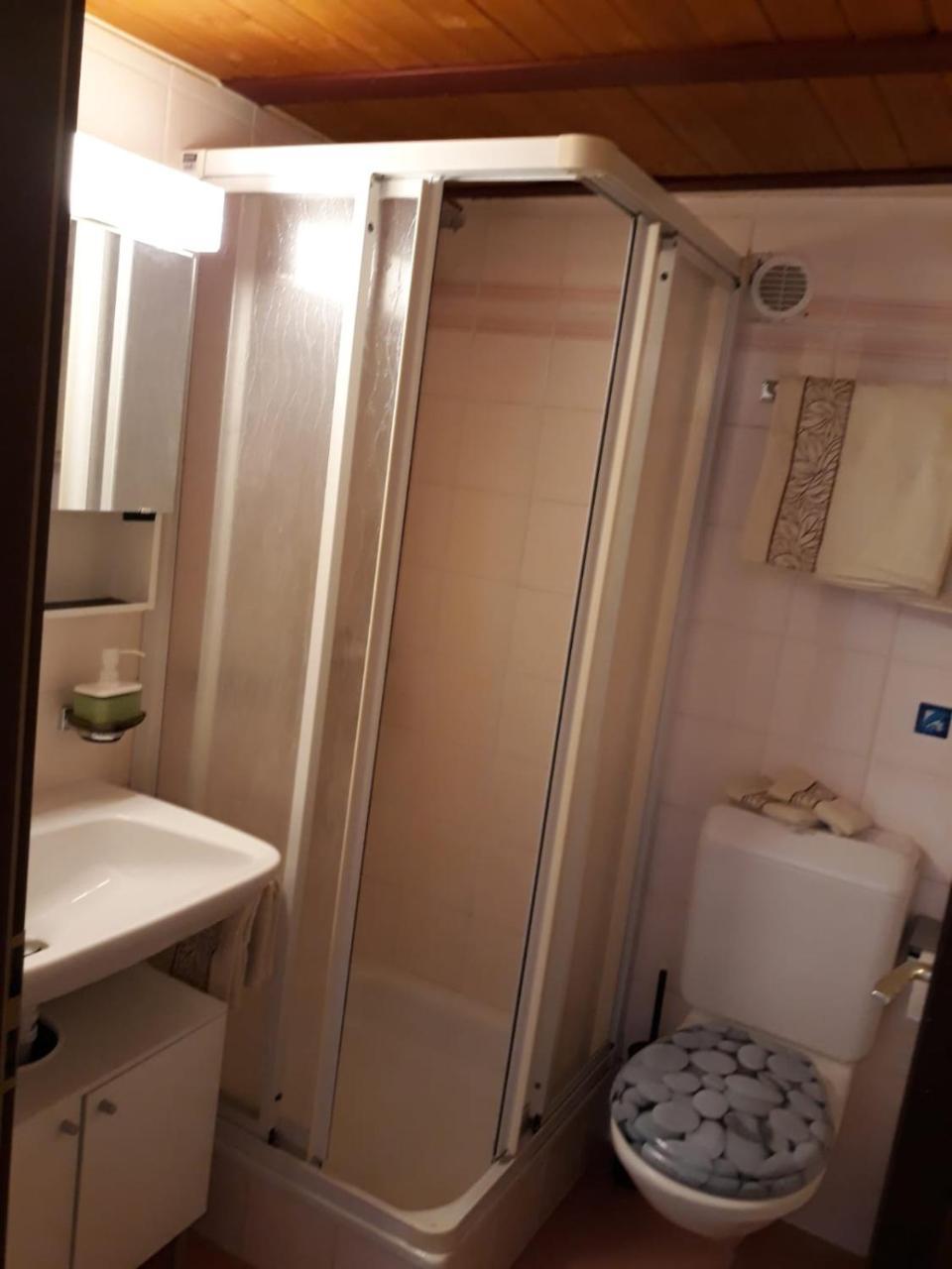 Holidays Homes Il Folletto Quartino Zewnętrze zdjęcie