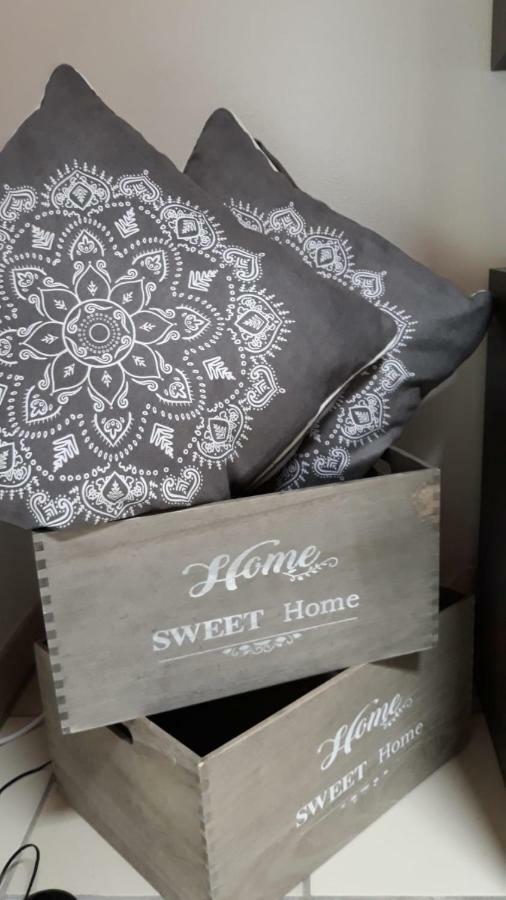Holidays Homes Il Folletto Quartino Zewnętrze zdjęcie